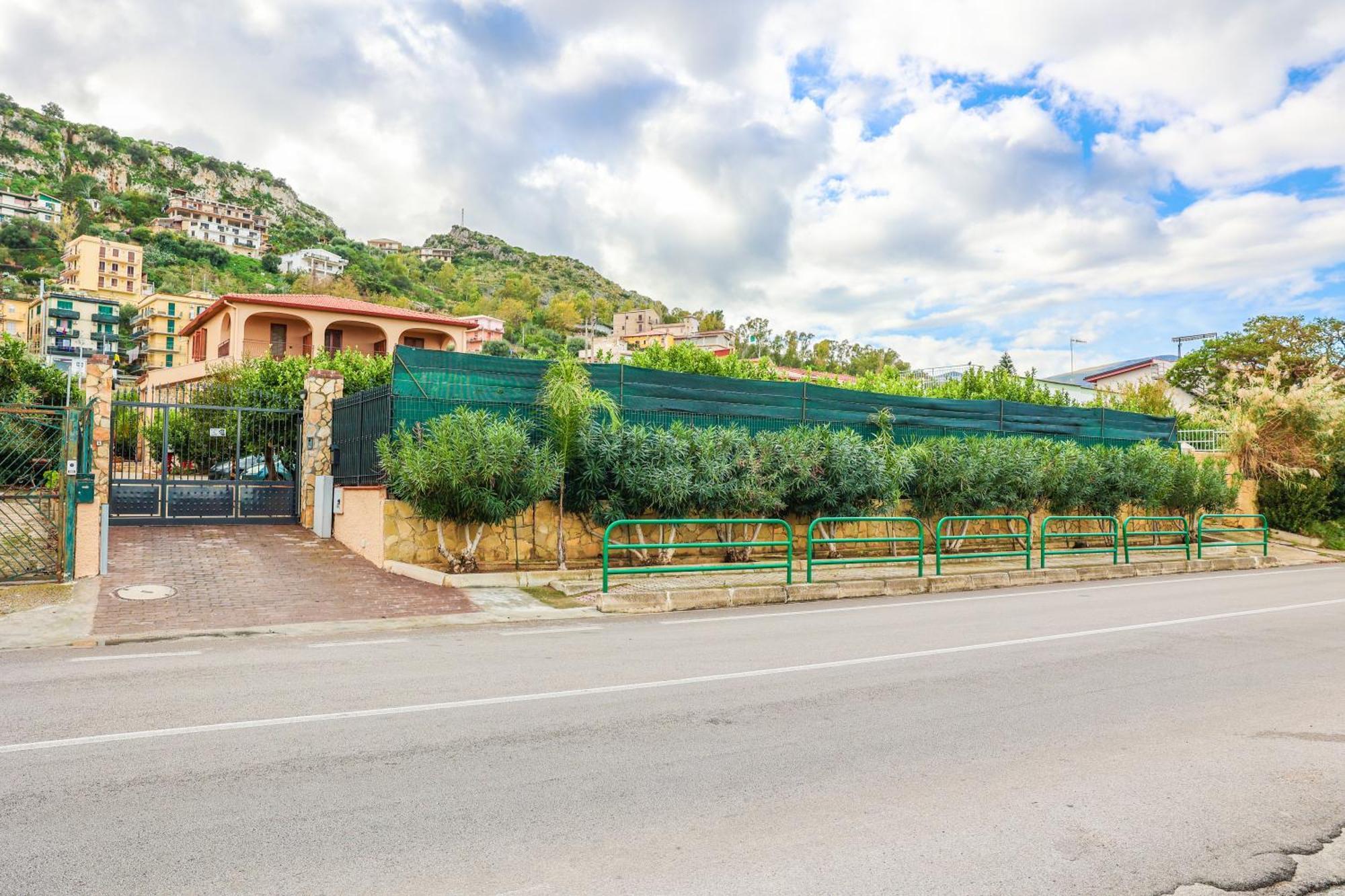 B&B Giardino Dei Cedri Трабия Экстерьер фото