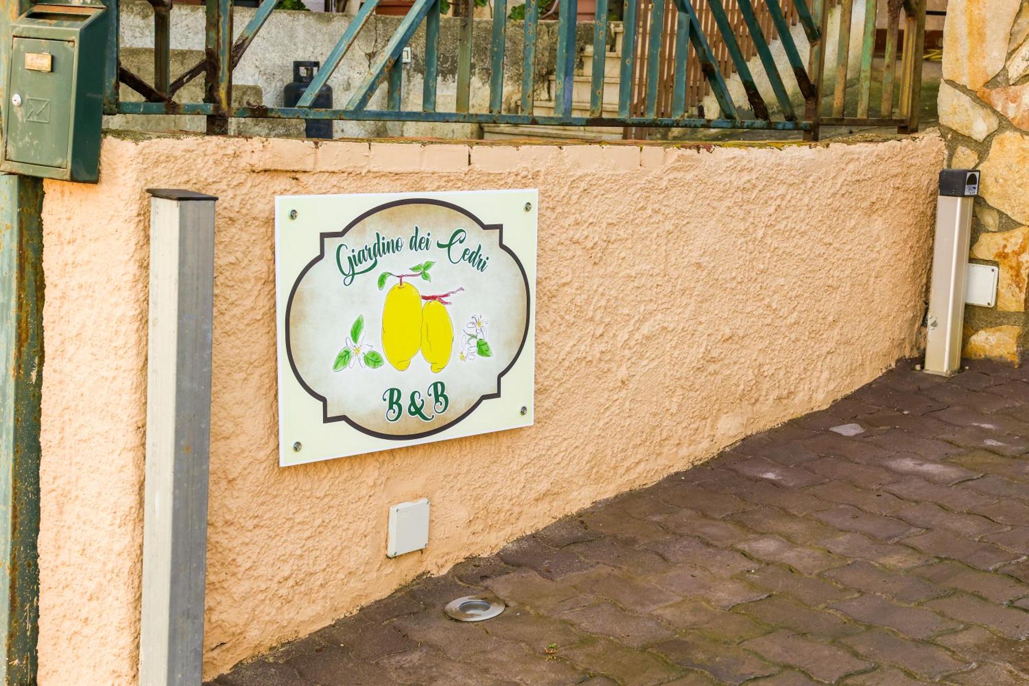 B&B Giardino Dei Cedri Трабия Экстерьер фото